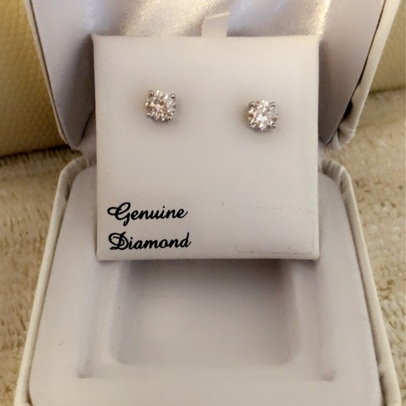 CC Diamond Earrings - Picture 3 of 5